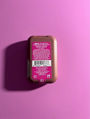 Beden NYX BUTTERMELT BLUSH 09 FEELING BUTTA