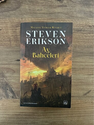 Malazan Yitikler Kitabı 1: Ay Bahçeleri.