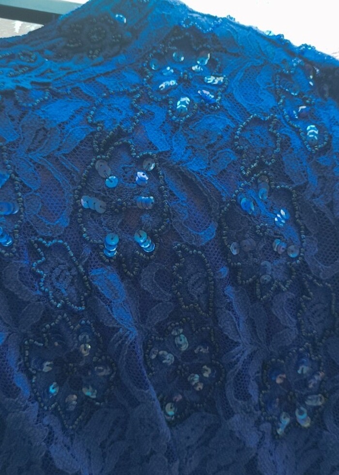 Koyu saks rengi harika dantel bluz. - Görsel 3