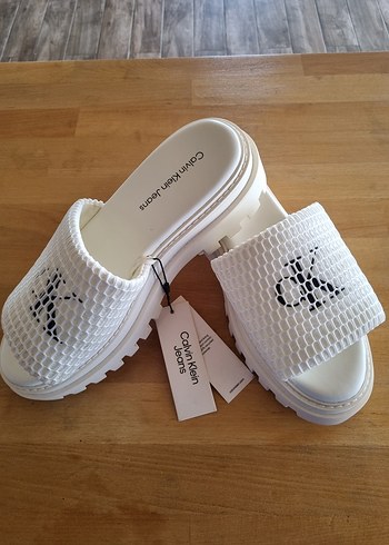 Calvin Klein Calvin Klein Beyaz Platform Topuklu Kadın Terlik