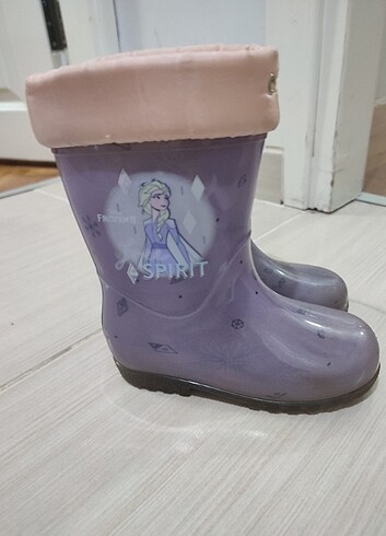 28 Beden mor Renk Frozen marka kız cocuk çizme 