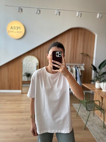 Beyaz oversize tişört