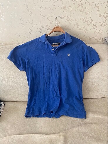 Polo yaka tişört