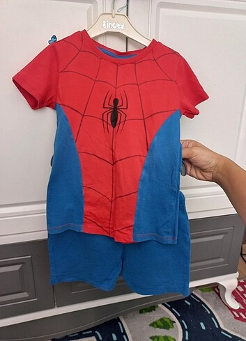 Spiderman takım 