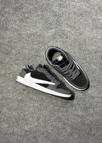 NİKE TRAVİS SCOOT x AIR JORDAN 1 LOW OG BLACK GREY - Görsel 2