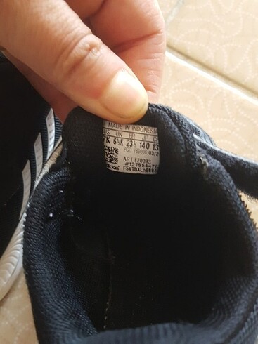 23 Beden Orijinal 23 no adidasonlerde aşınma var