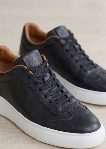 Bueno Siyah Deri Sneaker Siklik Ve Rahatlik Bir Arada