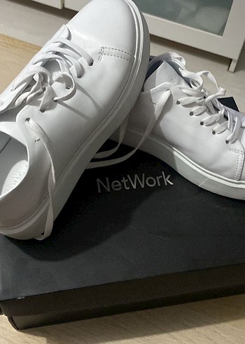 Network Beyaz Deri Sneaker