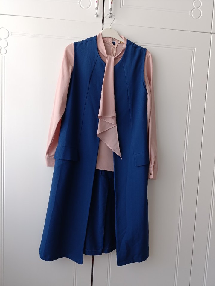 Mavi Uzun Kollu Drapeli Yelek ve gömlek - Görsel 3