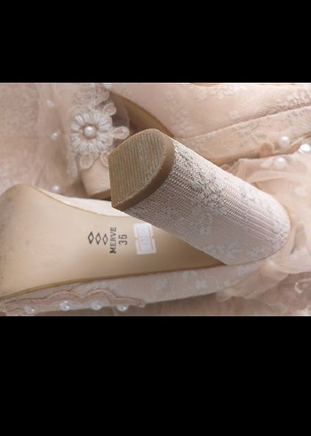 Dantel Detaylı Beyaz Dolgu Topuklu Gelin Ayakkabısı - Görsel 7