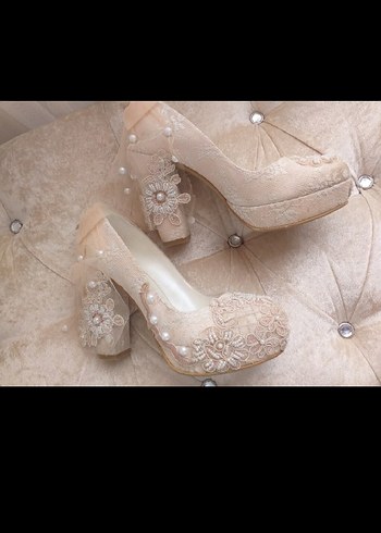 Dantel Detaylı Beyaz Dolgu Topuklu Gelin Ayakkabısı - Görsel 2