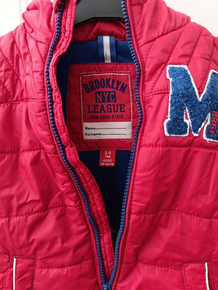 Erkek Çocuk Kırmızı Kapüşonlu Fermuarlı Mont - Görsel 5