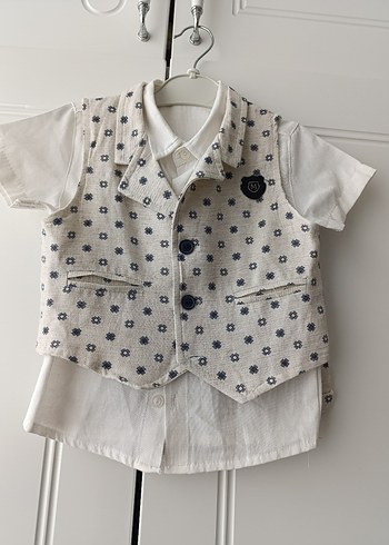 Pamuklu Desenli Erkek Bebek Yelekli Takım - Görsel 3