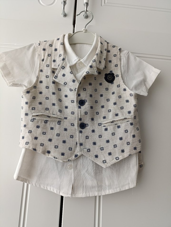 Pamuklu Desenli Erkek Bebek Yelekli Takım - Görsel 3