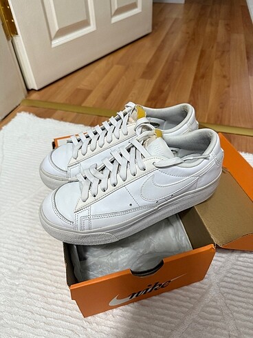 38,5 Beden beyaz Renk Nike Blazer