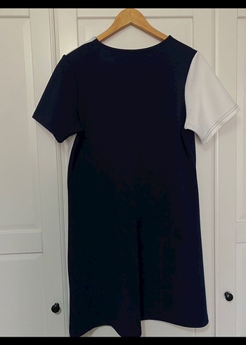 V Yaka Midi Elbise - Görsel 4