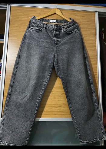 Pull and Bear Gri pull and bear baggy jean