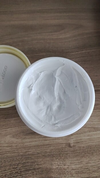  Beden Egg white pore mask SKINFOOD