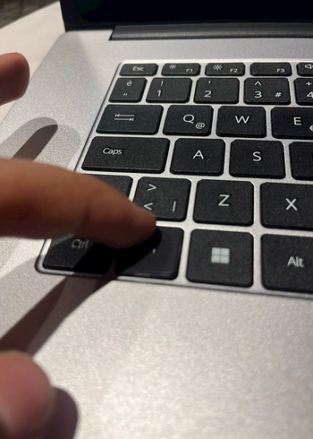 Huawei matebook d15 temiz - Görsel 10