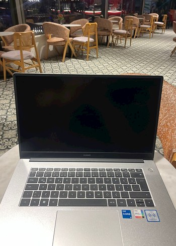 Huawei matebook d15 temiz - Görsel 2
