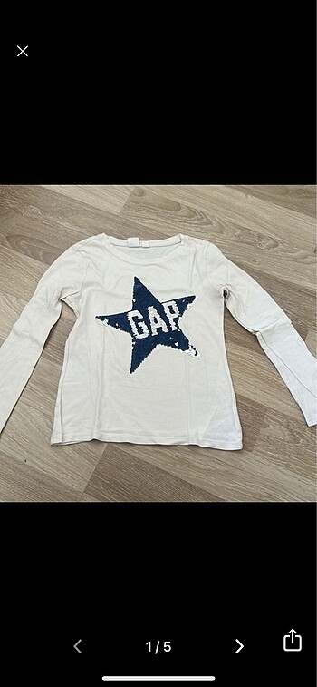Gap t shirt