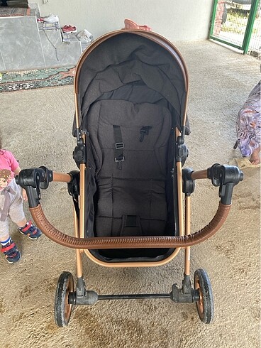 9- 36 kg Beden Bebek arabası ve poşet