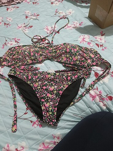 Defocto bayan bikinı