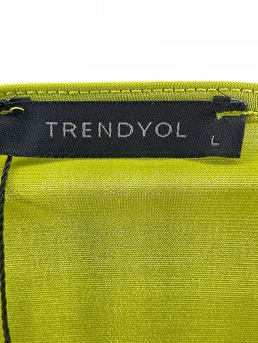 l Beden çeşitli Renk Trendyol & Milla Bluz %70 İndirimli.