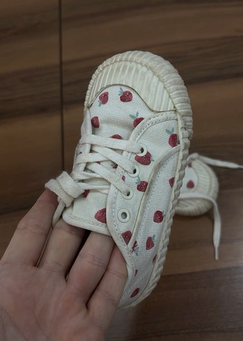 Kız Çocuk Çilekli Sneakers - Görsel 5