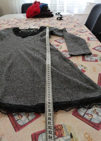 Dantel Detaylı Gri V Yaka Triko Elbise - Görsel 5