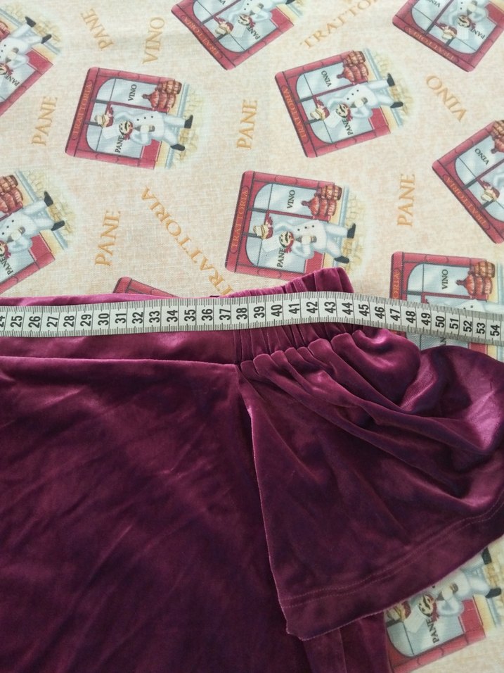 Bordo Kayık Yaka Drapeli Kadın Bluz - Görsel 3