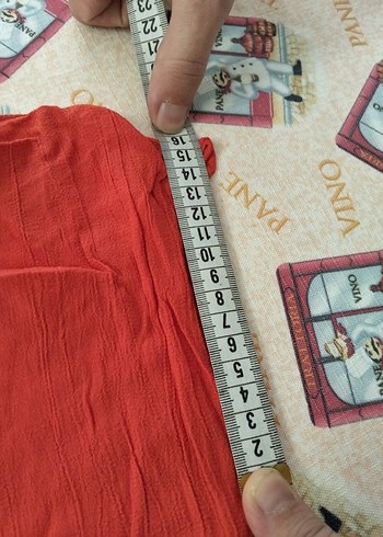 Kırmızı Kolsuz Keten V Yaka Bluz - Görsel 6