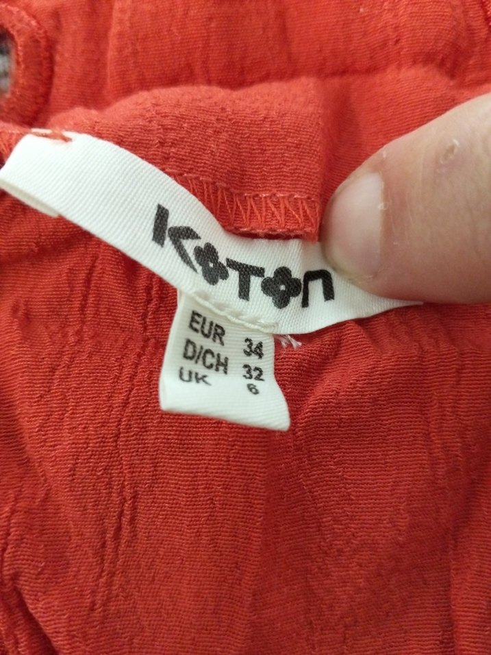 Kırmızı Kolsuz Keten V Yaka Bluz - Görsel 3