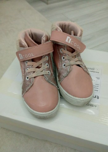 Kız Çocuk Pembe Velcro Spor Ayakkabı - Görsel 3