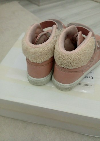 Kız Çocuk Pembe Velcro Spor Ayakkabı - Görsel 4