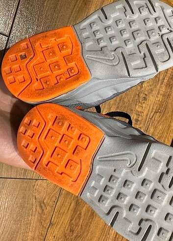 23 Beden gri Renk Orijinal 23.5 numara Nike spor ayakkabı