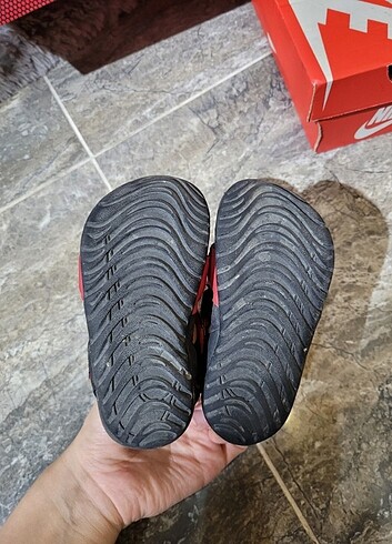 20 Beden Nike bebek sandalet