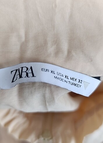 Zara Zara Uzun Kollu Crop Top Büstiyer 