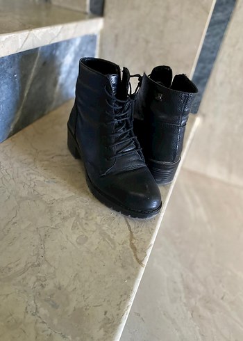 36 Beden siyah Renk Venüs Siyah Hakiki Deri Kadın Topuklu Bot