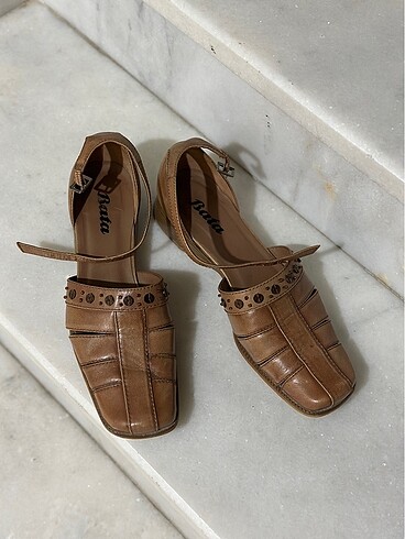 Bata İthal İtalyan Gerçek Deri Vintage Bata Sandalet