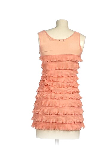 36 Beden PreLoved Kısa Elbise %70 İndirimli.