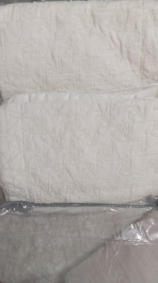 Nakışlı Beyaz çift kişilik Yatak örtüsü - Görsel 2