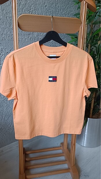 m Beden TOMMY JEANS TİŞÖRT