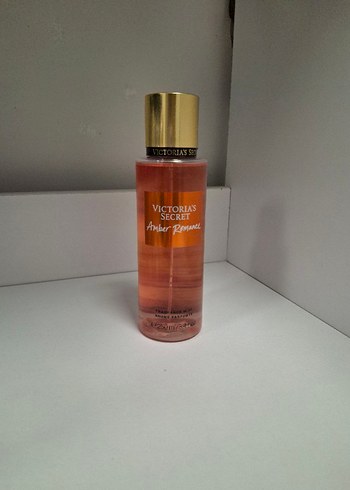 Victoria's Secret Amber Romance Kadın Parfümü