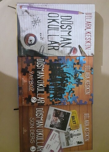  Düşman Okullar Ciltli Set
