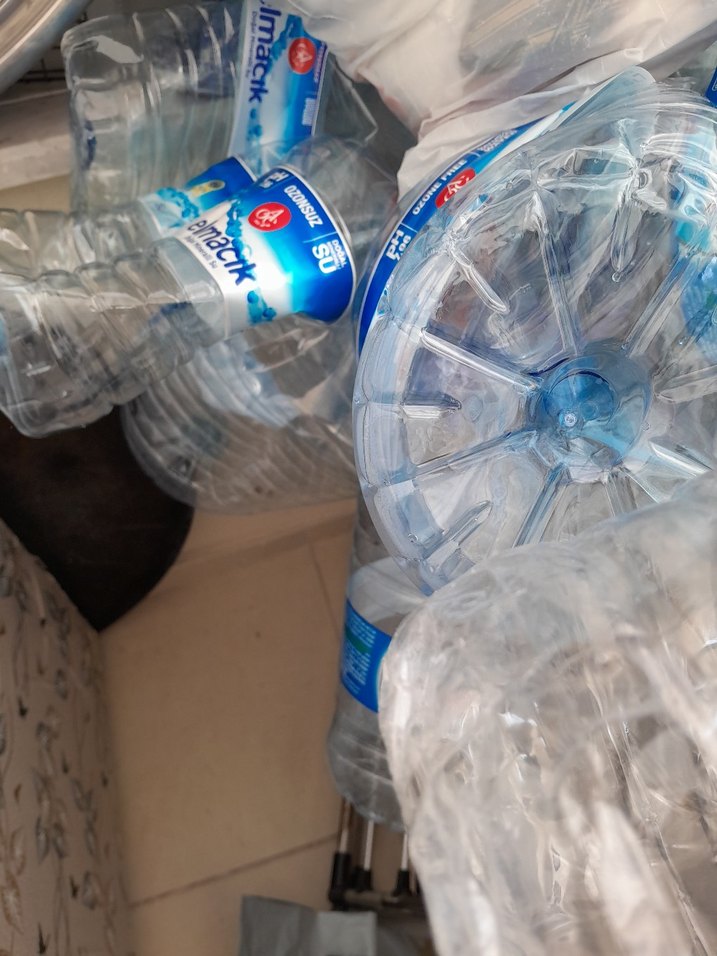 5,lt temiz su bidonu  sutculere - Görsel 2