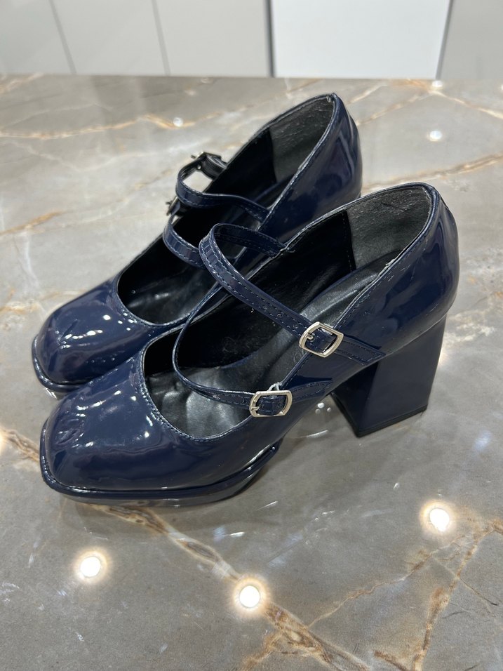 Kadın Lacivert Rugan Topuklu Klasik Ayakkabı - Görsel 4
