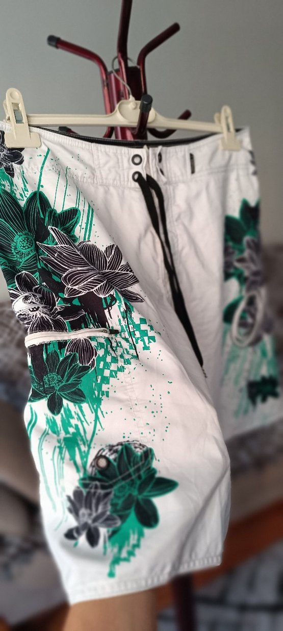 Desenli Beyaz Erkek Mini Deniz Şortu - Görsel 2