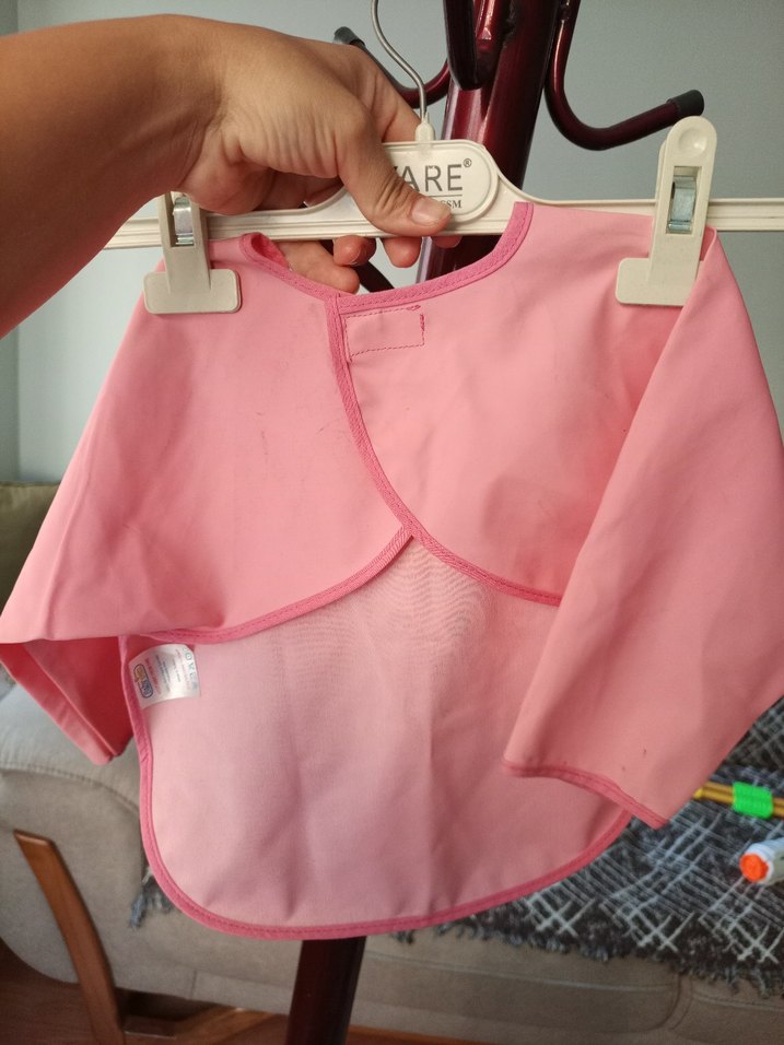 Pembe Baskılı Bebek Önlüğü - Görsel 2