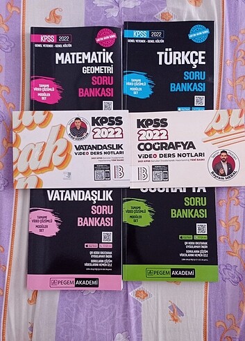 Pegem 2022 Kpss soru bankaları + Benim Hocam vatandaşlık ve Coğr